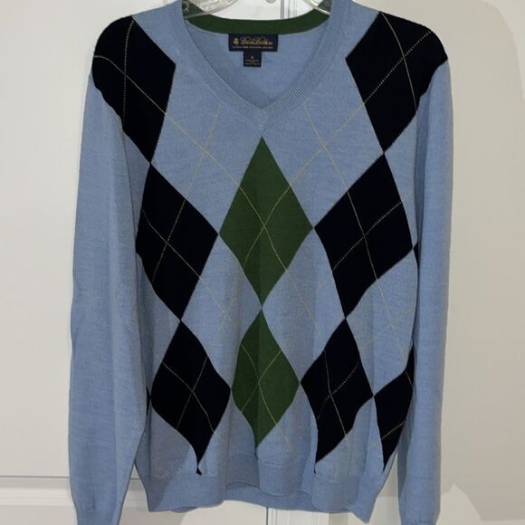 Mens Beautiful Argyle Diamond Merino Wool LS V-Neck Sweater M UNC Carolina BLUE - Picture 1 of 4